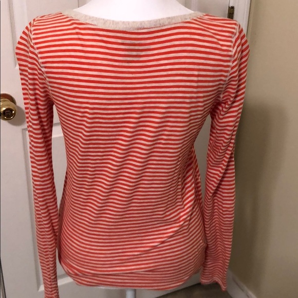 Old navy long sleeve shirt - Picture 2 of 3